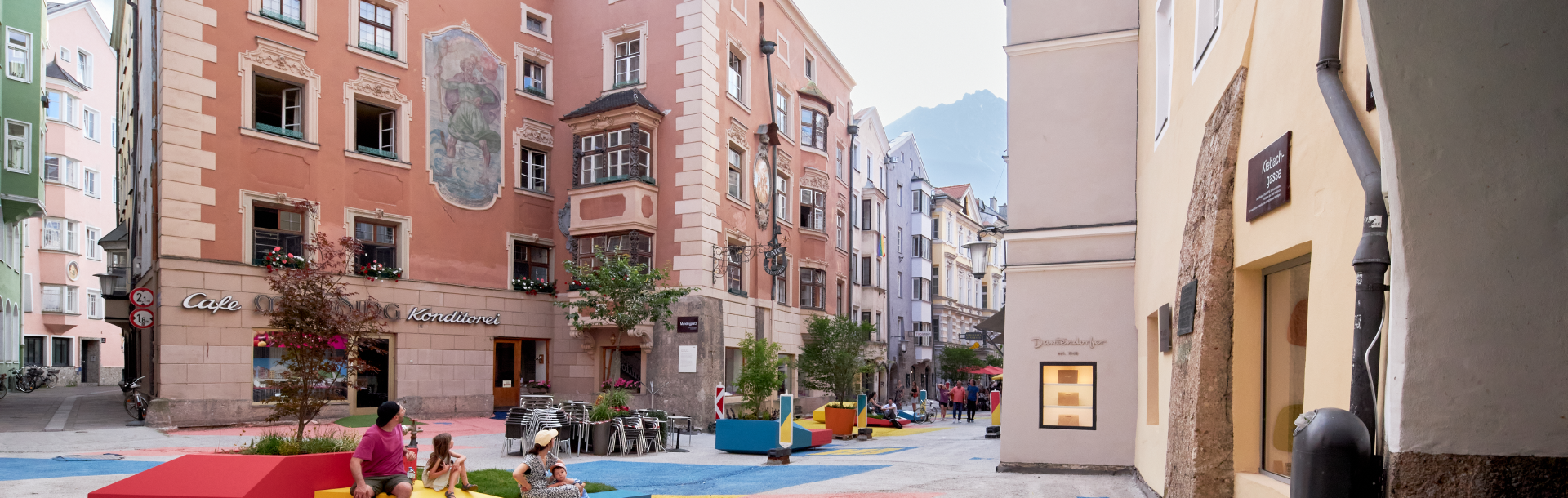 © © Randall Media Factory / Eduardo Espinosa © © Randall Media Factory / Eduardo Espinosa