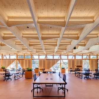 © Strongbuild / Murray Fredericks © Strongbuild / Murray Fredericks