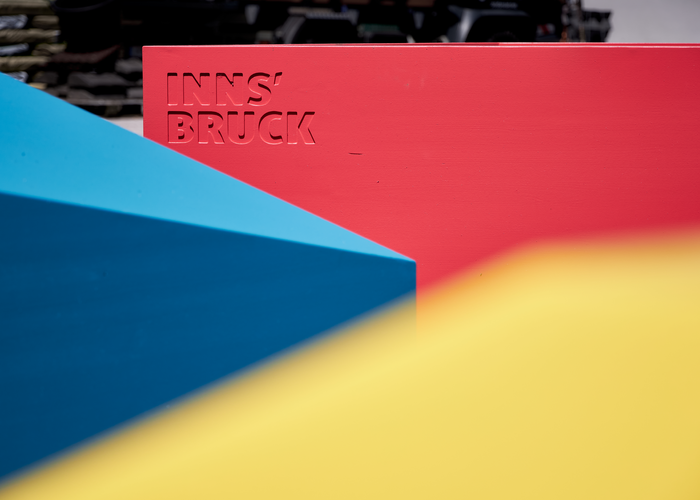 © © Randall Media Factory / Eduardo Espinosa © © Randall Media Factory / Eduardo Espinosa